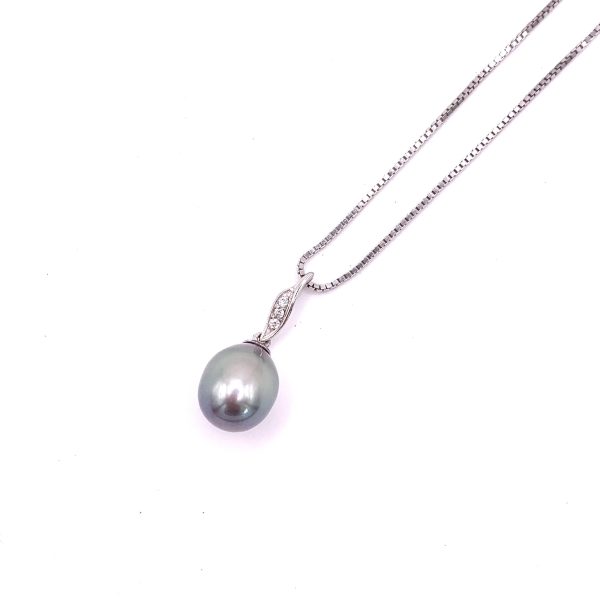 Collier en argent 925/000 rhodié avec 3 zircons et une Perle de Tahiti